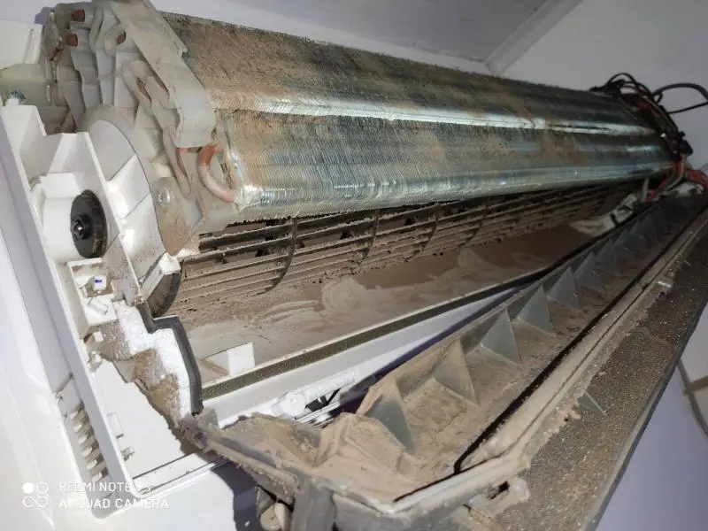 Imagem ilustrativa de Limpeza e manutenção de ar condicionado split